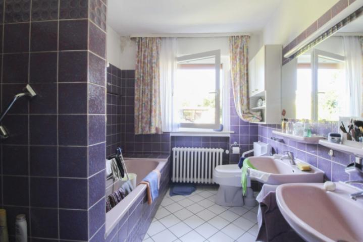Badezimmer EG
