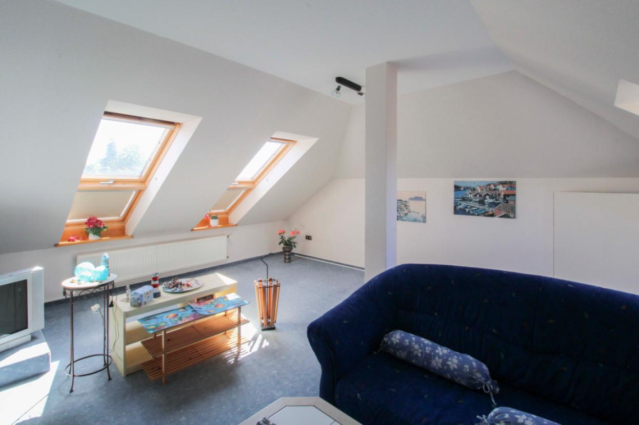 Wohnzimmer DG