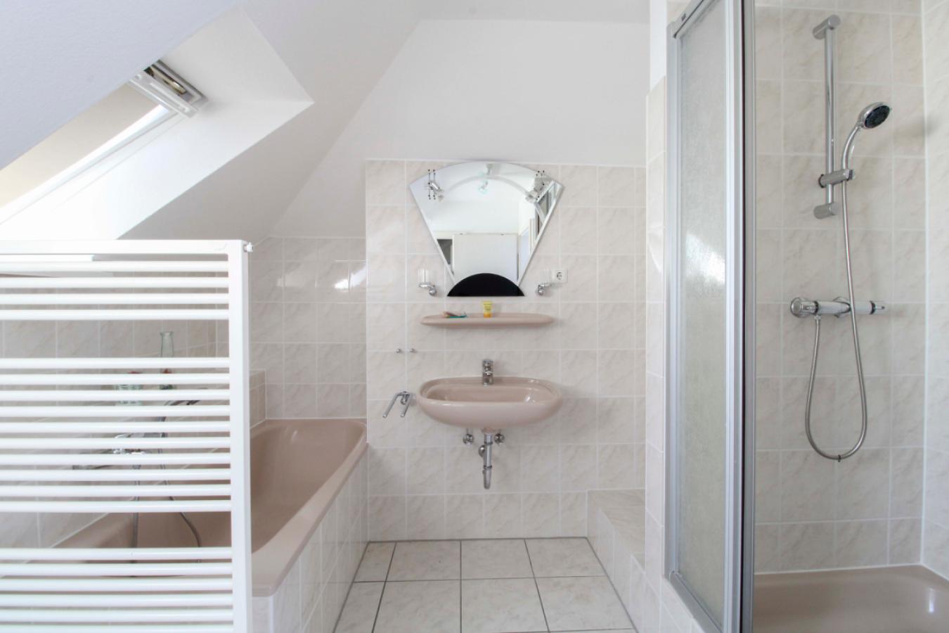 Badezimmer DG