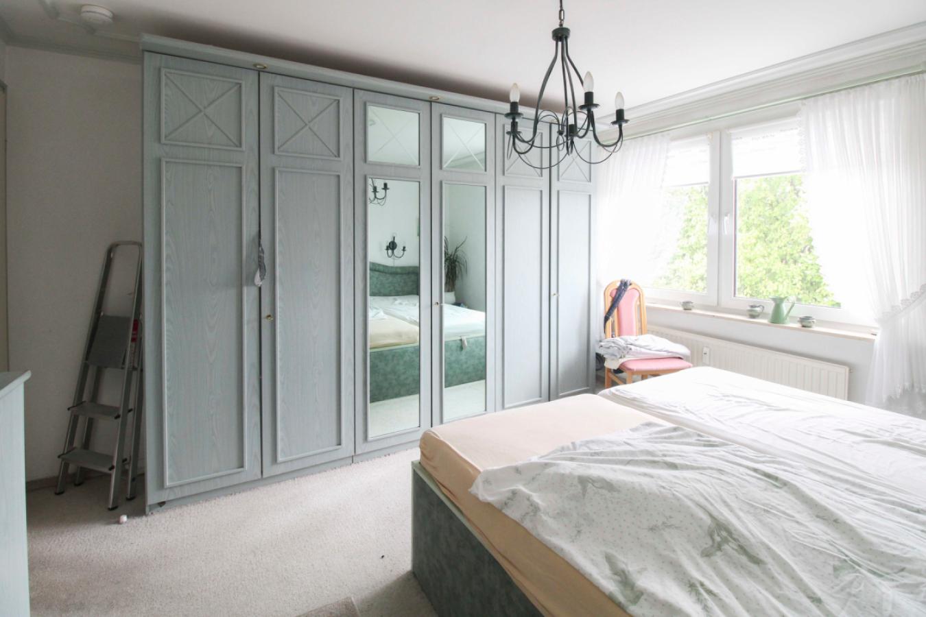 Schlafzimmer (2)
