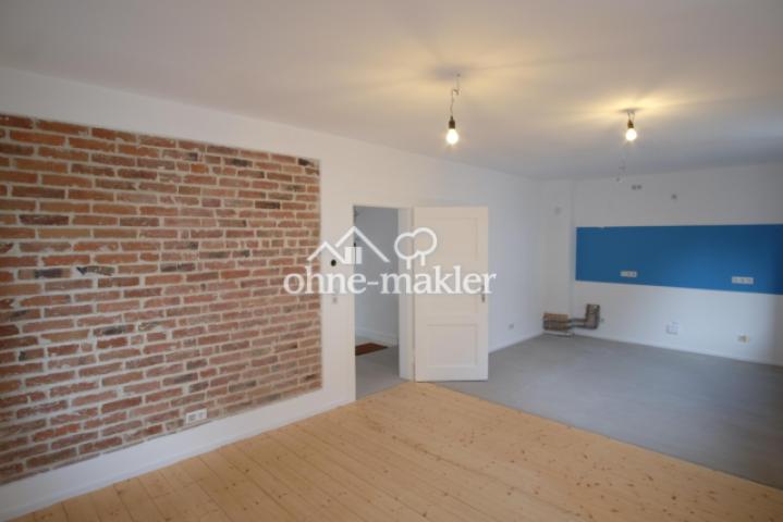 EG Wohnzimmer Küchensicht