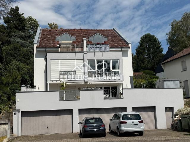 Haus m. Garage u.Parkplz.