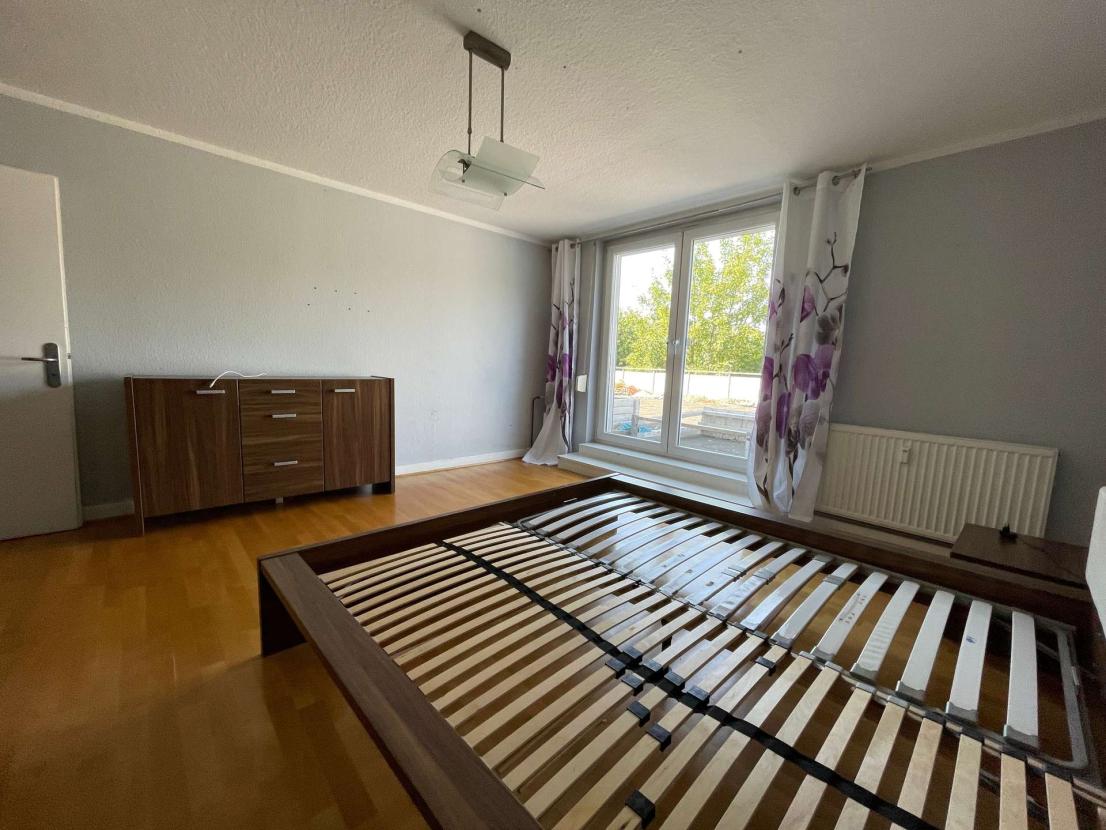 Schlafzimmer 1