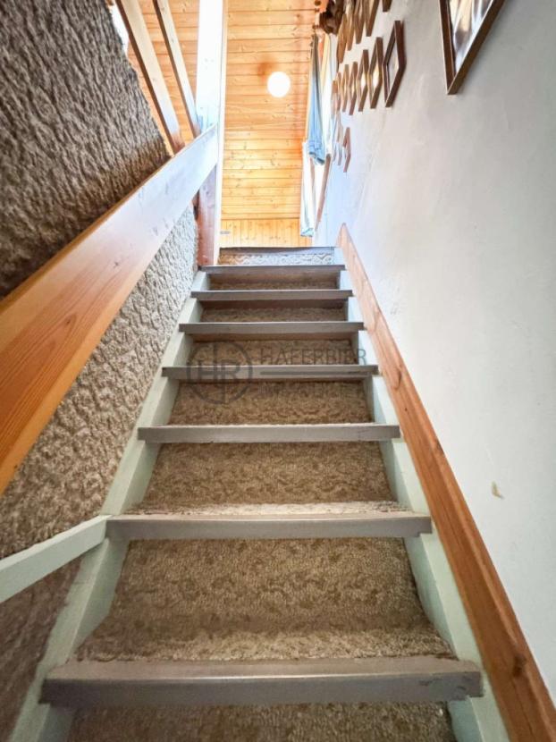 Treppen ins DG