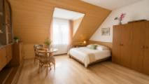 Schlafzimmer DG