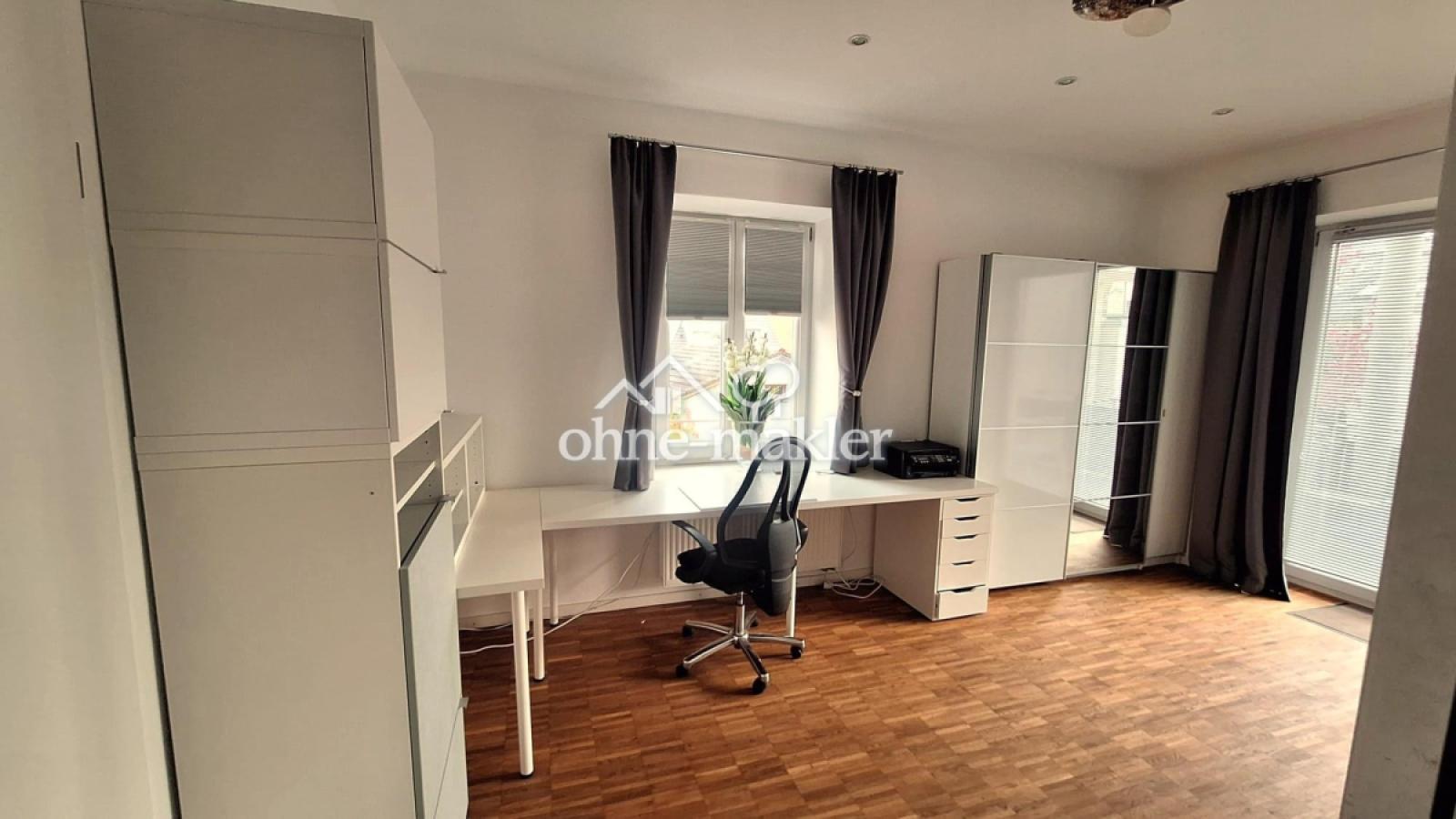 Arbeitszimmer