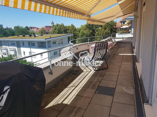 großzügiger Balkon II