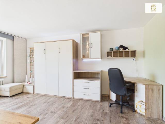Wohnzimmer/Küche/Schlafzimmer EG