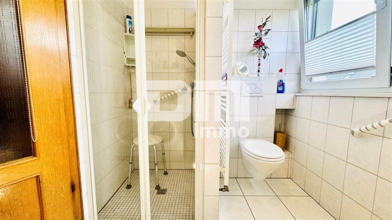 EG Badezimmer / Dusche / Waschmaschinenanschluss