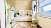 OG / DG Badezimmer / Dusche / Wanne