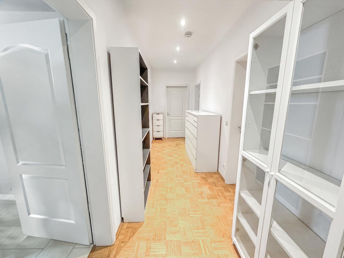 Flur zum Wohnungseingang
