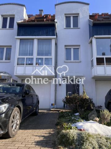 Reihenmittelhaus von Straße