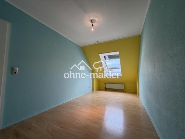 6c_Zimmer Kind2 Dachfenster