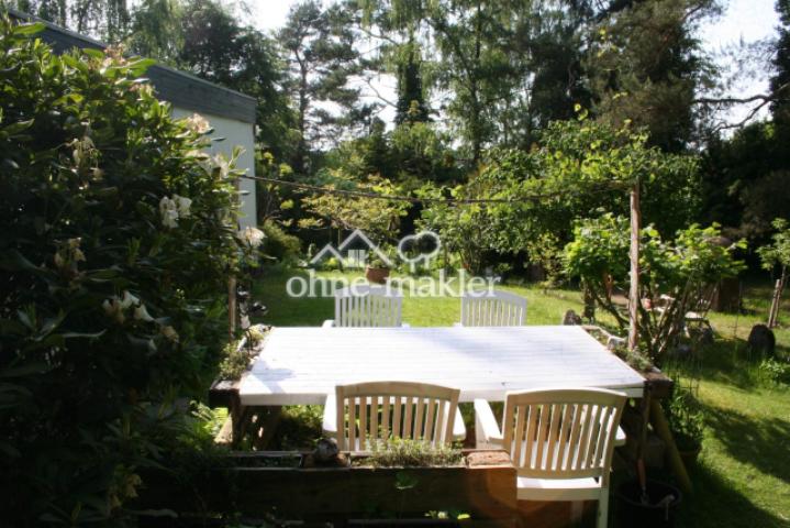 Sitzplatz Gartentisch