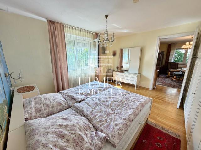 Schlafzimmer EG 