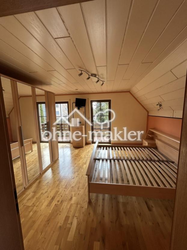 Schlafzimmer 1OG