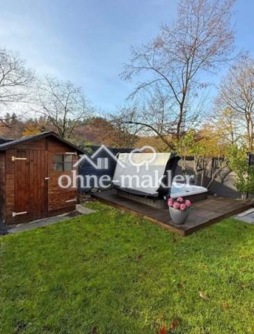 Garten mit Jacuzzi