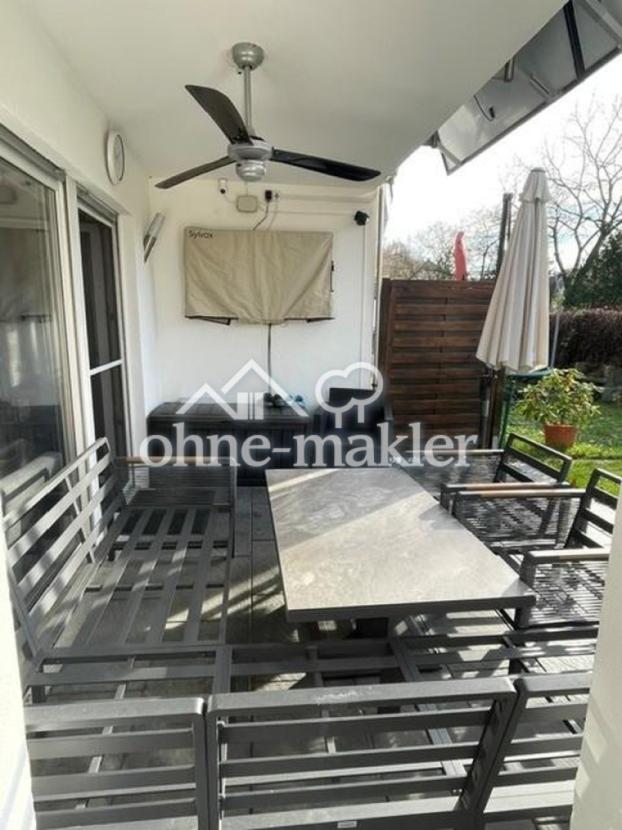 Terrasse mit Garten-TV