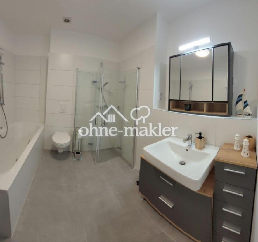 WG6/9  Bad mit Wanne + Dusche