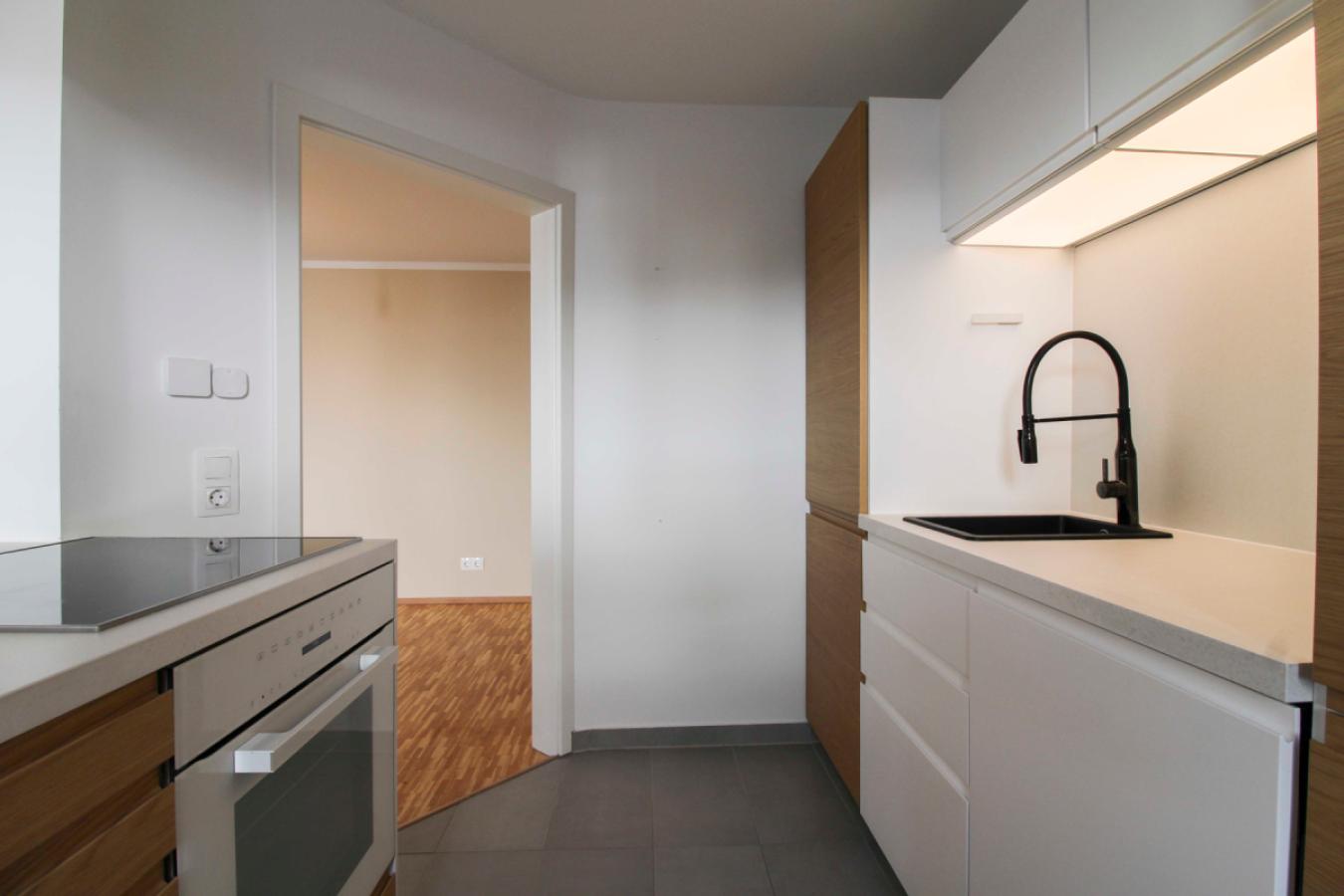Küche mit Wohnzimmer