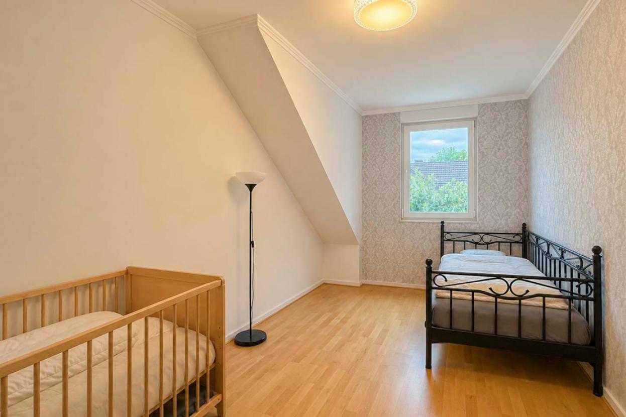 Schlafzimmer 2