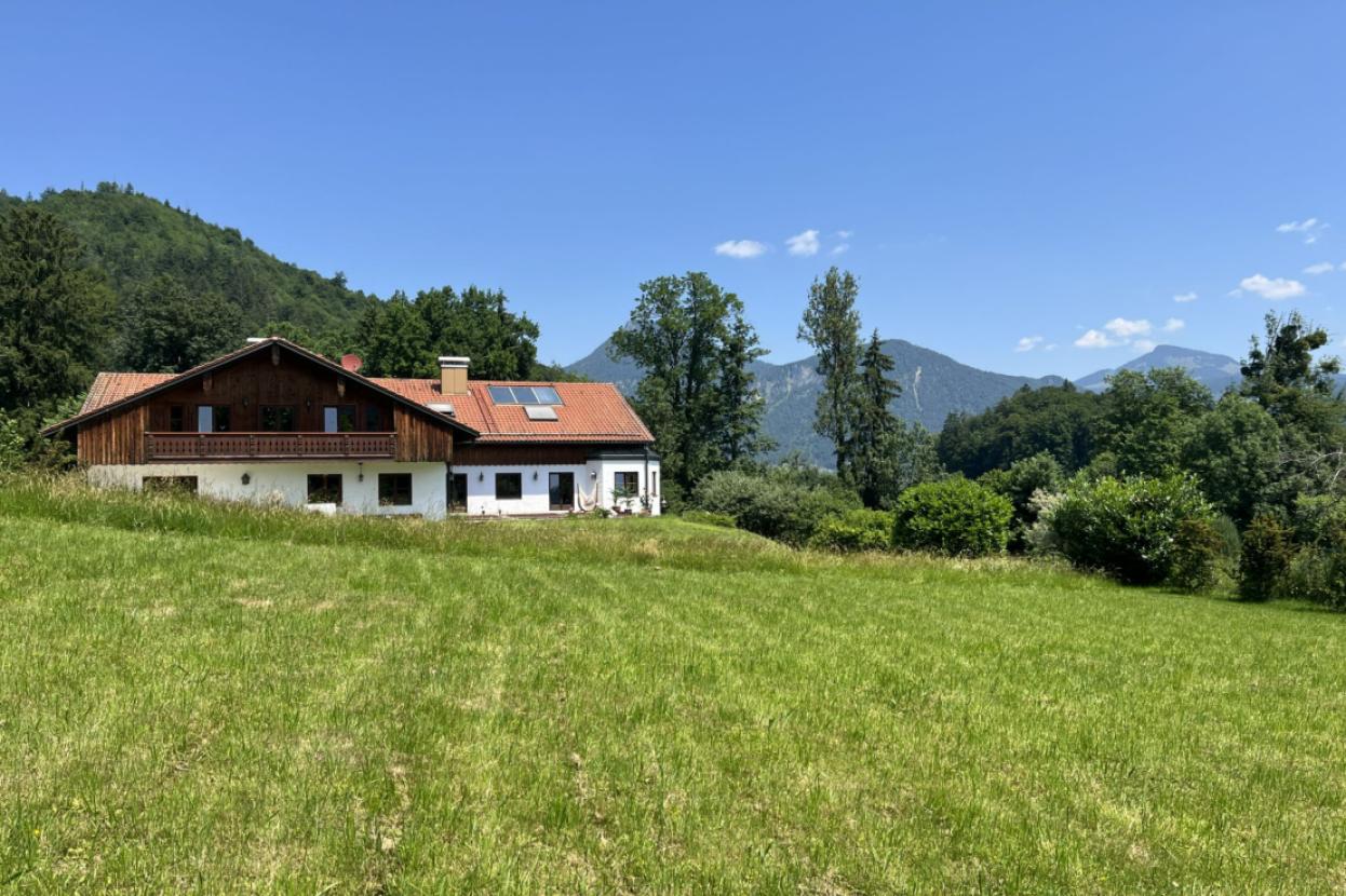 Hausrückseite_V