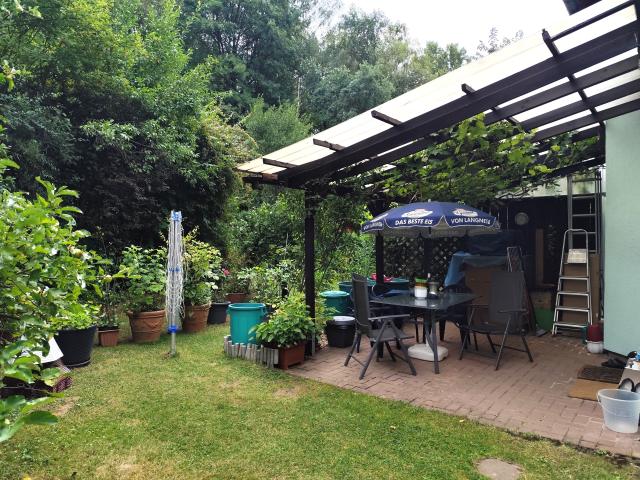 Terrasse + Garten