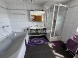OG großes Badezimmer