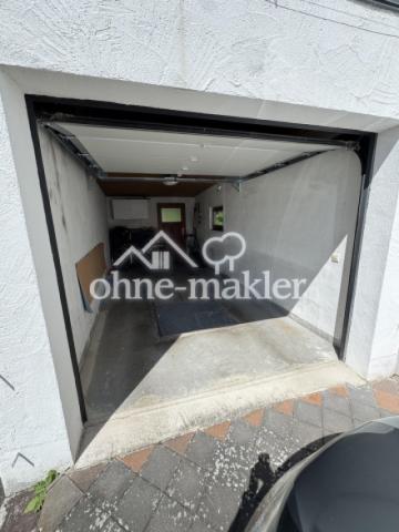 Garage mit elektr. Tor