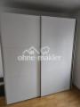 Kleiderschrank in Schlafzimmer