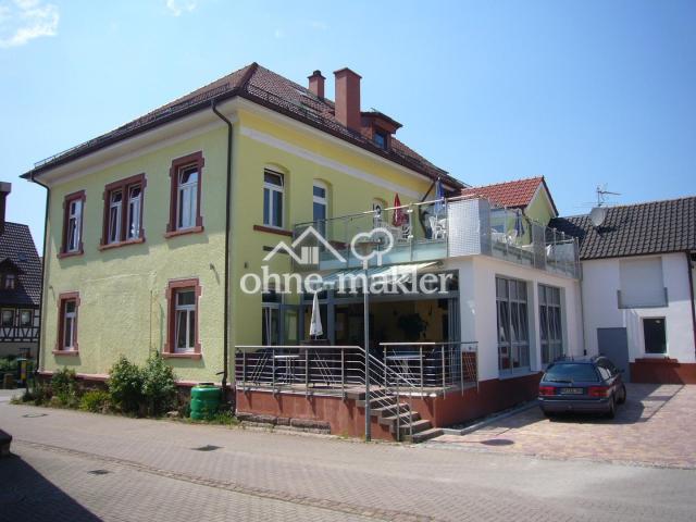 Gebäuderückseite
