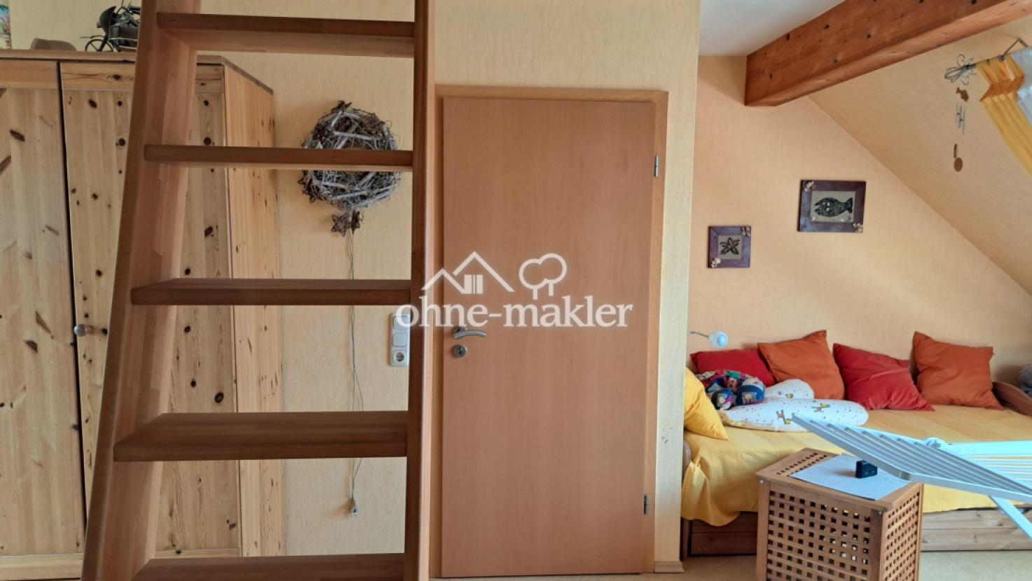 Treppe zum Spitzboden