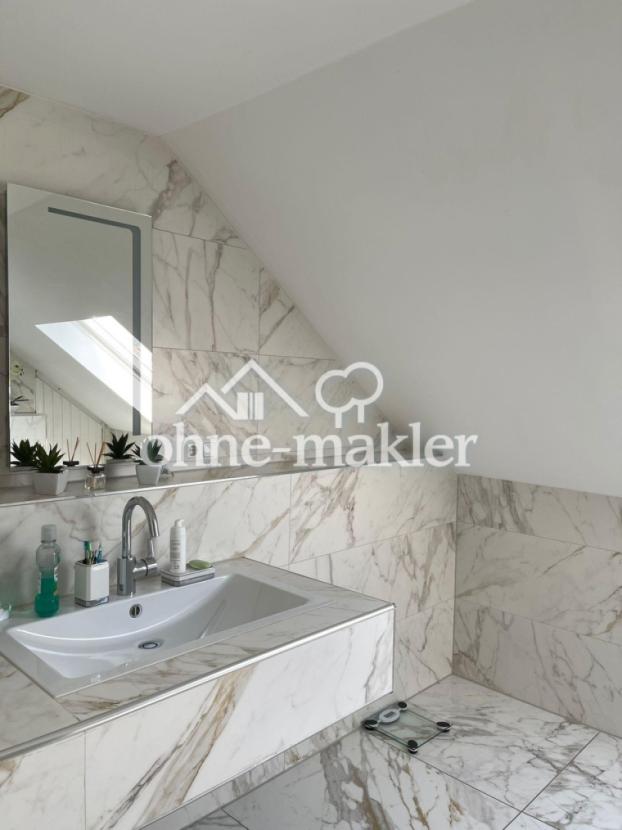 Badezimmer Dachgeschoss