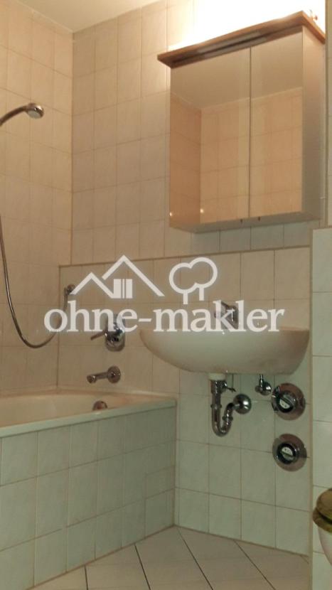 Badezimmer mit Wanne