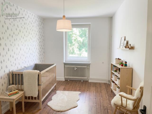 Kinderzimmer Virtuell möbliert (KI-generiert) - Wohnung wird unmöbliert übergeben