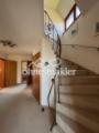 Flur mit Treppe ins Obergesch
