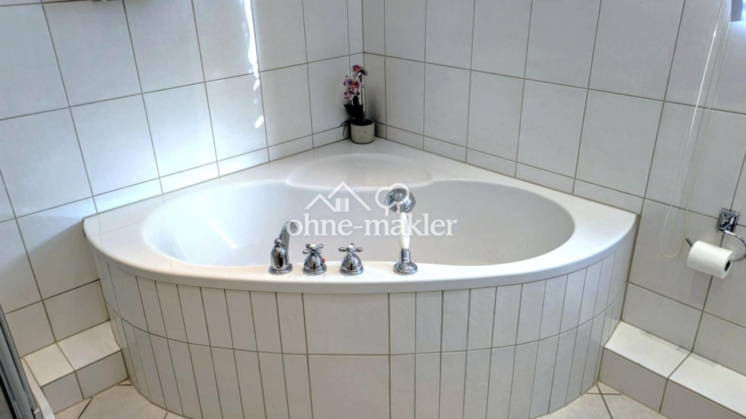 BAD OG  Eckbadewanne