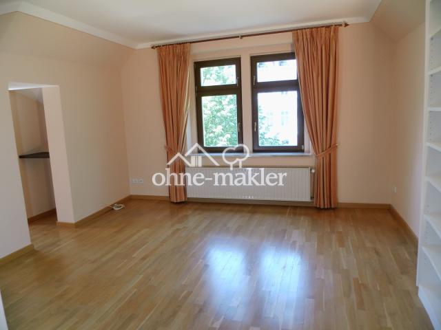 2. Wohn - oder Arbeitszimmer
