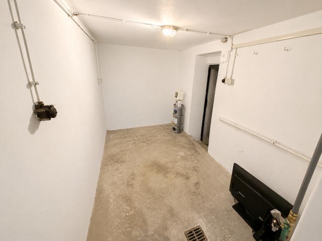 Vorplatz zum Keller