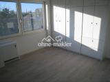 Schlafzimmerschrank u.Fenster