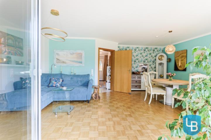 Blick ins Wohnzimmer
