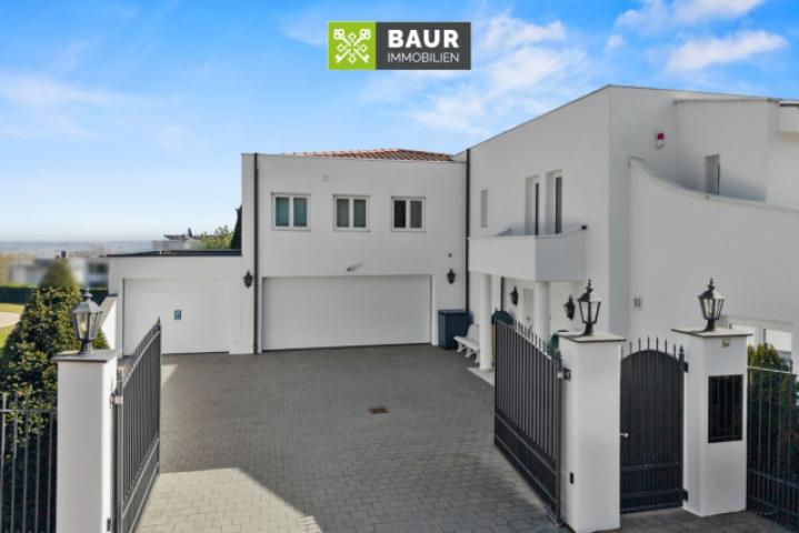 Zufahrt zur Villa