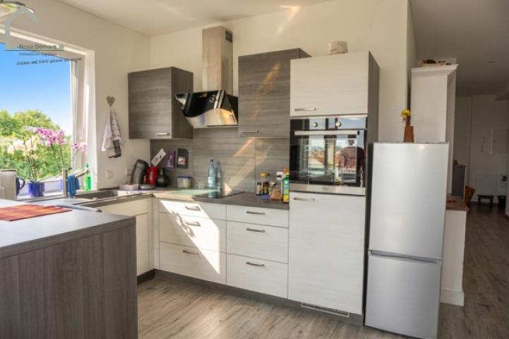 Einbauküche  (Virtuell möbliert) (KI-generiert) - Wohnung wird unmöbliert übergeben)