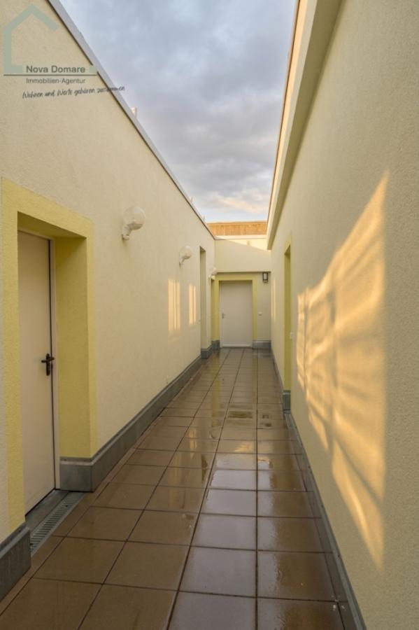 Dach  mit Zugang zur Wohnung