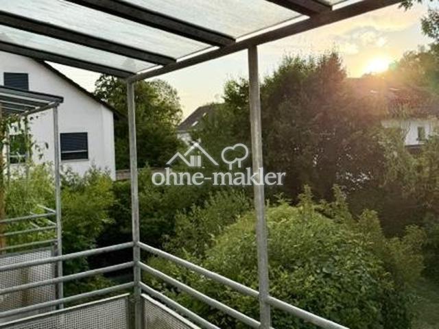 Balkon mit Blick in den Garten