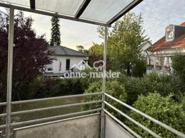 Balkon mit Blick in den Garten