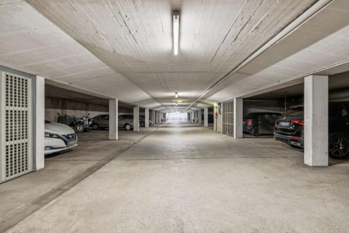 Tiefgaragenstellplatz