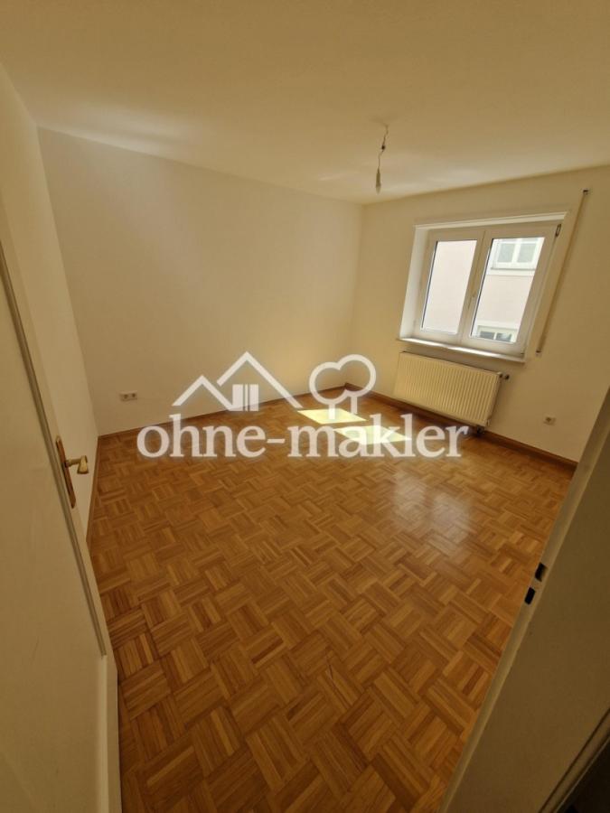 Kinderzimmer / Homeoffice