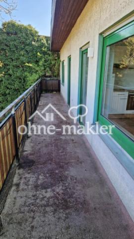 großer Balkon