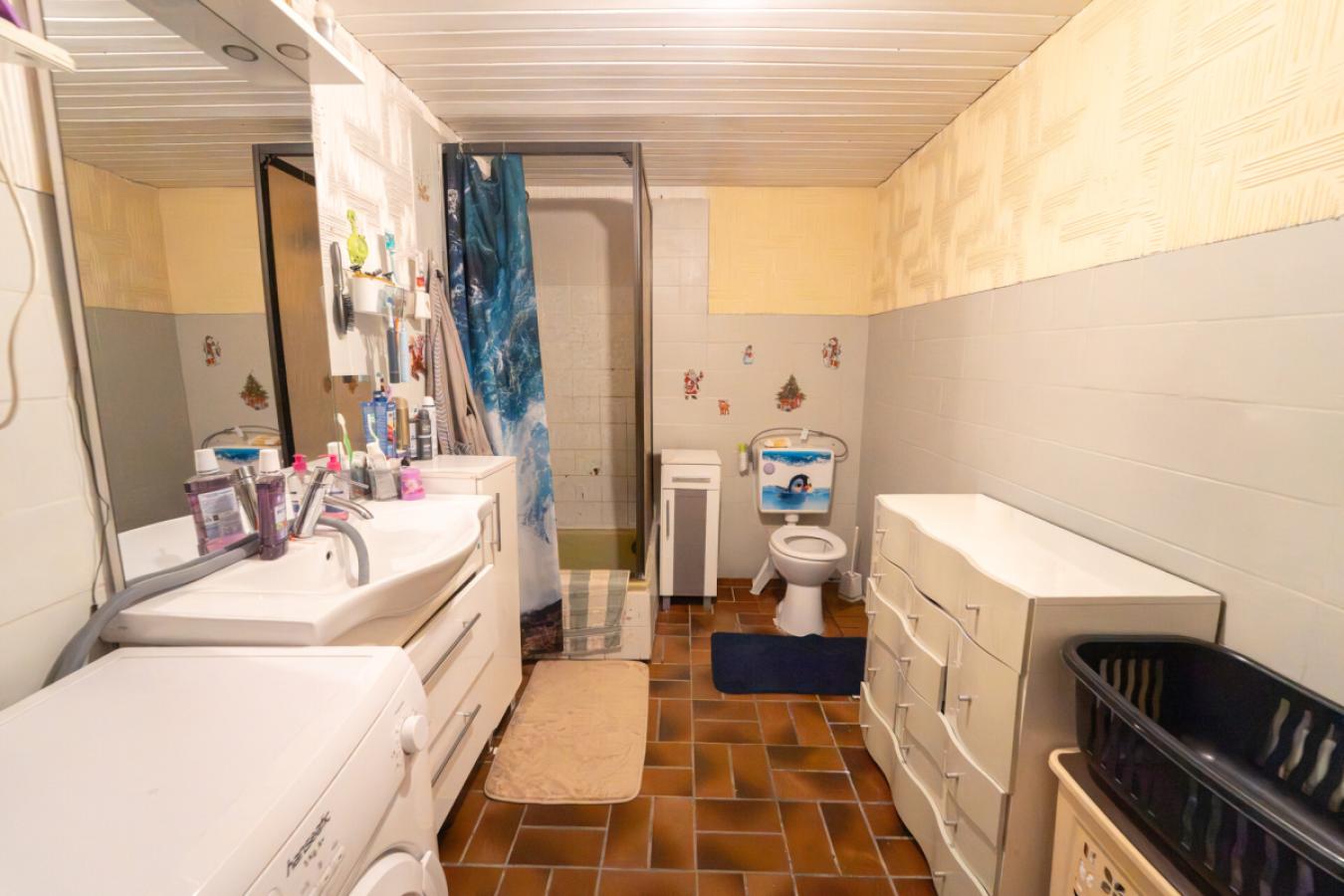 Badezimmer EG